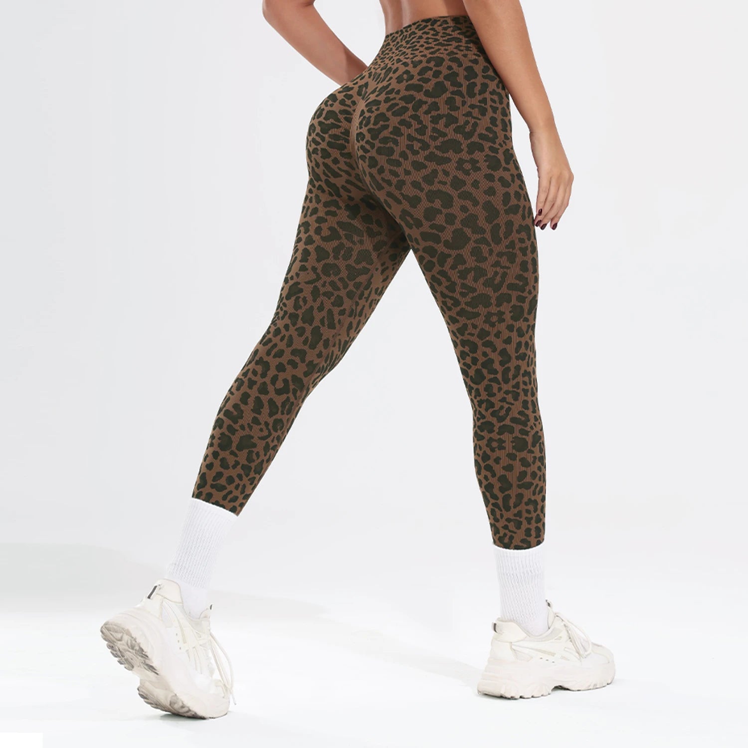 2 Piece Sexy Leopard Print Seamless Sports Set Women Camisole Top and Pants Fitness Sports Yoga Outfit Female Tight Gym Suit